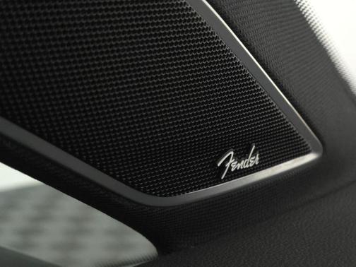 2018 Volkswagen Golf R 4-Door w/DCC & Navigation