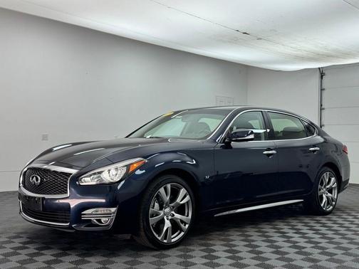 Hermosa Blue 2017 INFINITI Q70L 3.7X