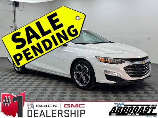 Summit White 2024 Chevrolet Malibu FWD 1LT