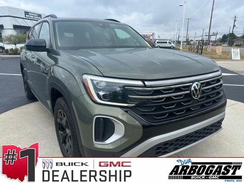 2024 Volkswagen Atlas 2.0T SE w/Technology 4MOTION