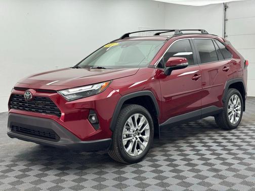 2024 Toyota RAV4 XLE Premium