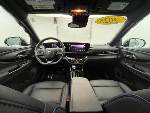 2025 Buick Envista Sport Touring FWD