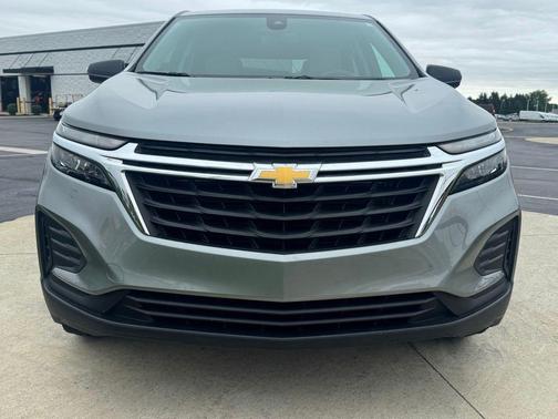 Sterling Gray Metallic 2024 Chevrolet Equinox LS