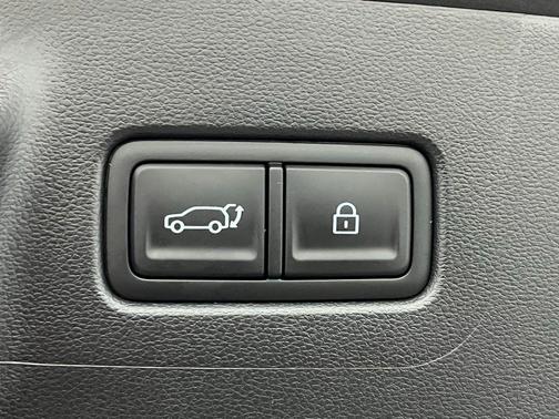 2025 Hyundai SANTA FE SE