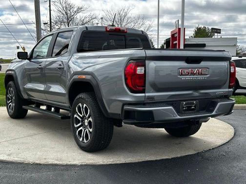 Sterling Metallic 2024 GMC Canyon AT4