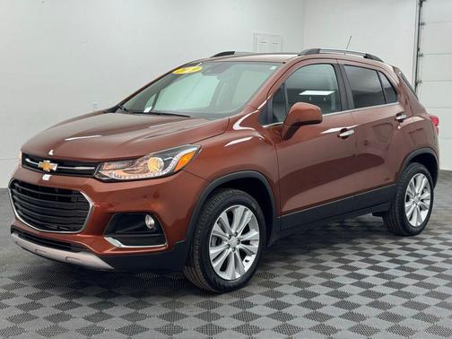 Mosaic Black 2019 Chevrolet Trax Premier