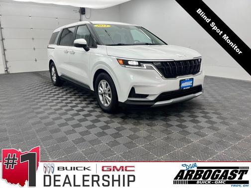 2024 Kia Carnival LX
