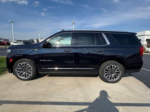 2023 GMC Yukon Denali Ultimate