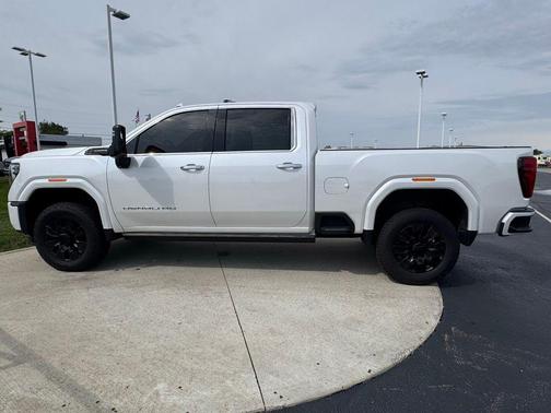 White Frost Tricoat 2024 GMC Sierra 2500 Denali Ultimate