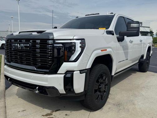 White Frost Tricoat 2024 GMC Sierra 2500 Denali Ultimate
