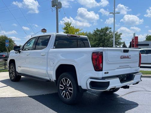 Summit White 2024 GMC Sierra 1500 AT4