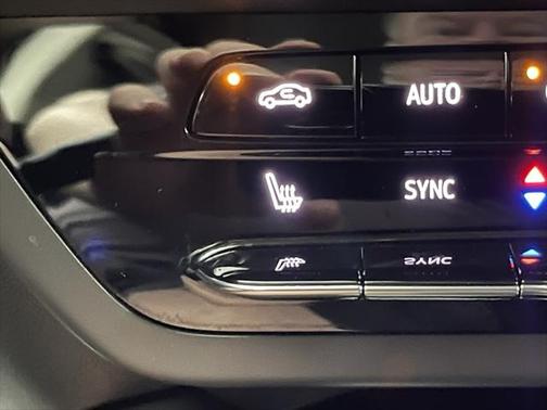 2023 Buick Envision Essence AWD