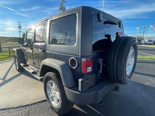 2013 Jeep Wrangler Unlimited Sport