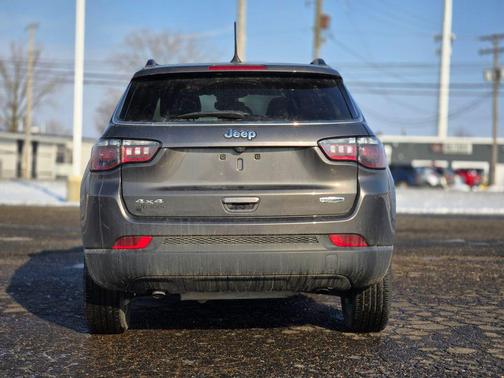 2023 Jeep Compass Latitude Lux