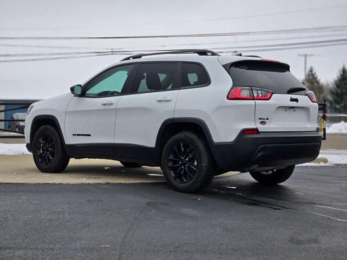 2023 Jeep Cherokee Altitude