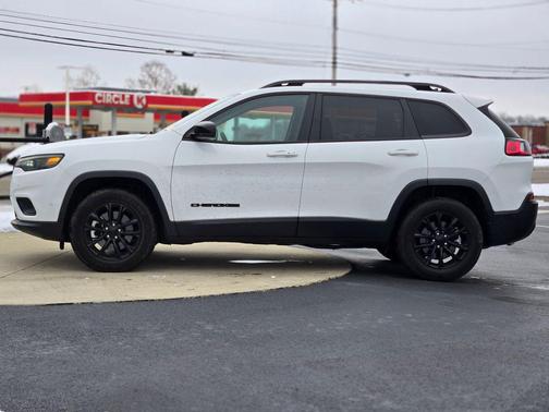 2023 Jeep Cherokee Altitude