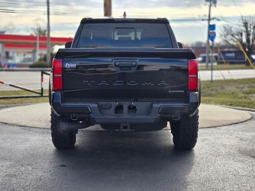 2024 Toyota Tacoma Hybrid TRD Off Road