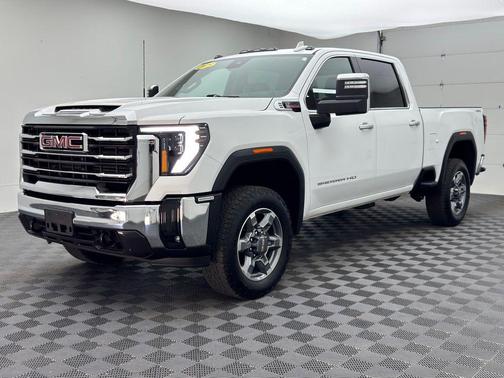 Summit White 2025 GMC Sierra 3500 SLT