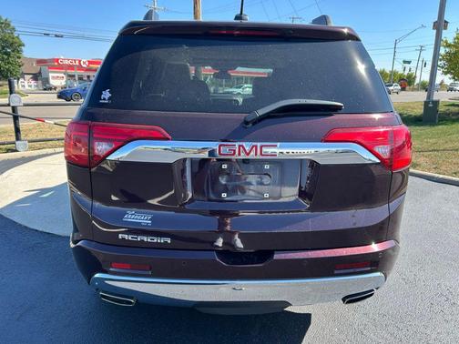 2017 GMC Acadia Denali