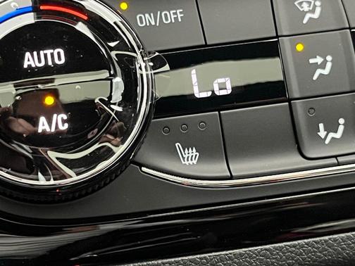 2025 Buick Envista Sport Touring FWD