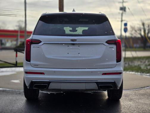2021 Cadillac XT6 Premium Luxury AWD