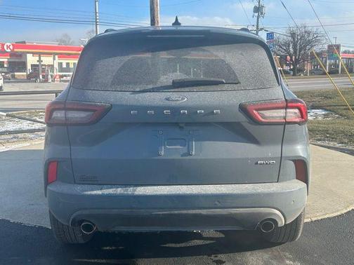 2023 Ford Escape ST-Line Elite