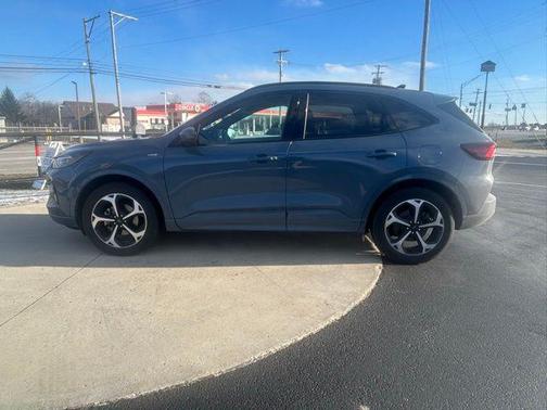 2023 Ford Escape ST-Line Elite
