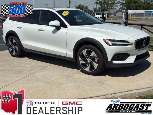 Crystal White Pearl 2025 Volvo V60 Cross Country Plus, B5 AWD Gas (mild hybrid)