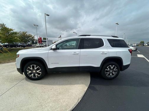 2023 GMC Acadia AWD SLE