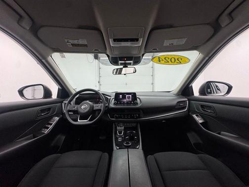 Glacier White 2024 Nissan Rogue S