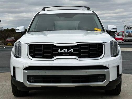 Glacial White Pearl 2024 Kia Telluride SX