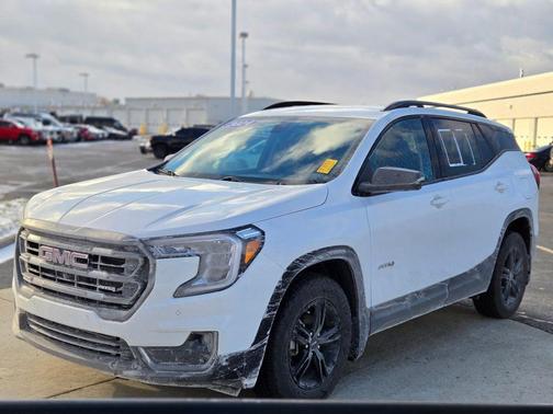 2024 GMC Terrain AWD AT4