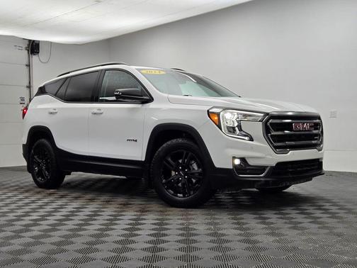 2024 GMC Terrain AWD AT4
