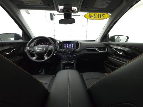 2024 GMC Terrain AWD AT4