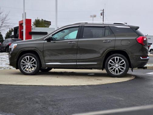 2023 GMC Terrain Denali