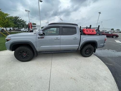 2017 Toyota Tacoma Base