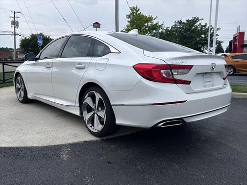 2019 Honda Accord Touring 2.0T