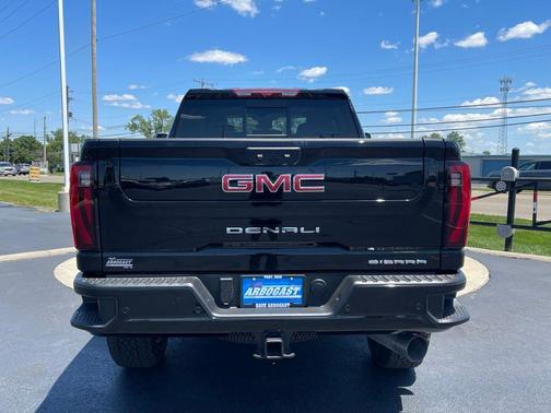 Onyx Black 2026 GMC Sierra 3500 Denali