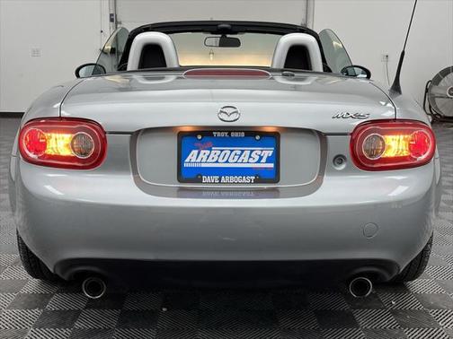 2011 Mazda MX-5 Miata Sport