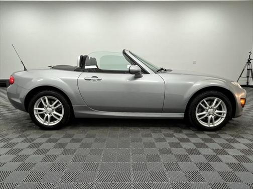 2011 Mazda MX-5 Miata Sport