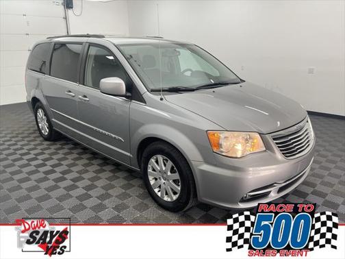 2014 Chrysler Town & Country Touring