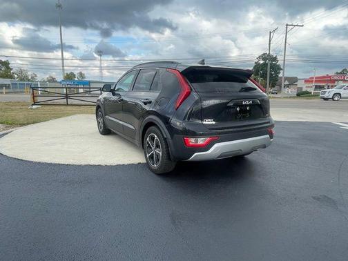 2023 Kia Niro EX