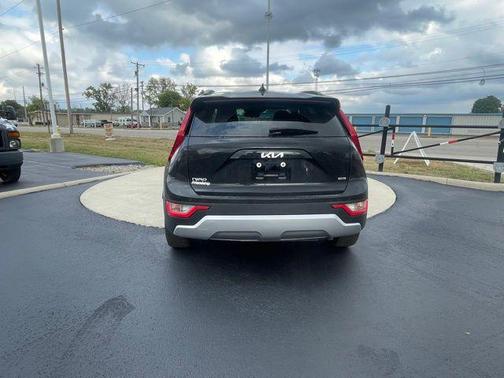 2023 Kia Niro EX