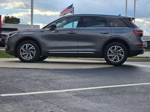 2025 Lincoln Corsair Premiere