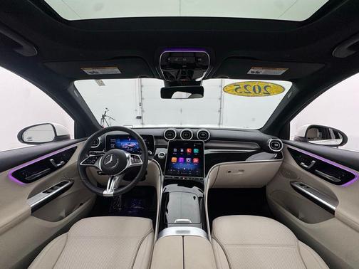 2025 Mercedes-Benz GLC 300 4MATIC