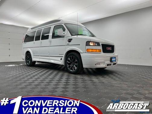 2025 GMC Savana 2500 Work Van