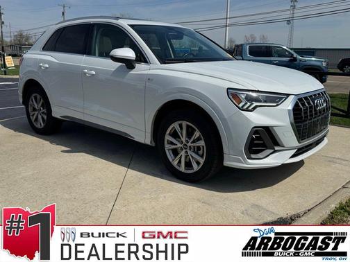 Glacier White Metallic 2024 Audi Q3 45 S line Premium Plus
