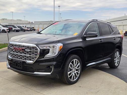 2023 GMC Terrain Denali