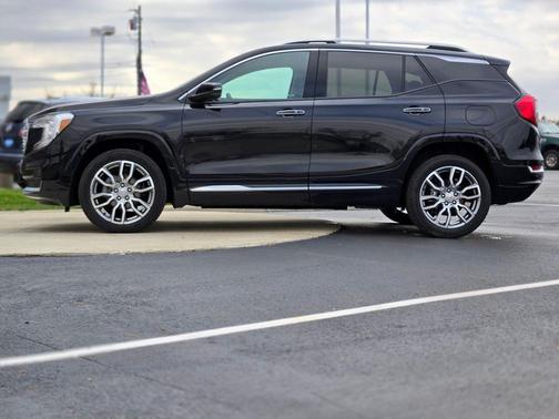 2023 GMC Terrain Denali