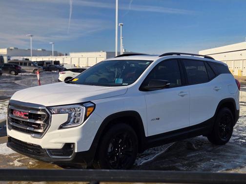 2023 GMC Terrain AWD AT4